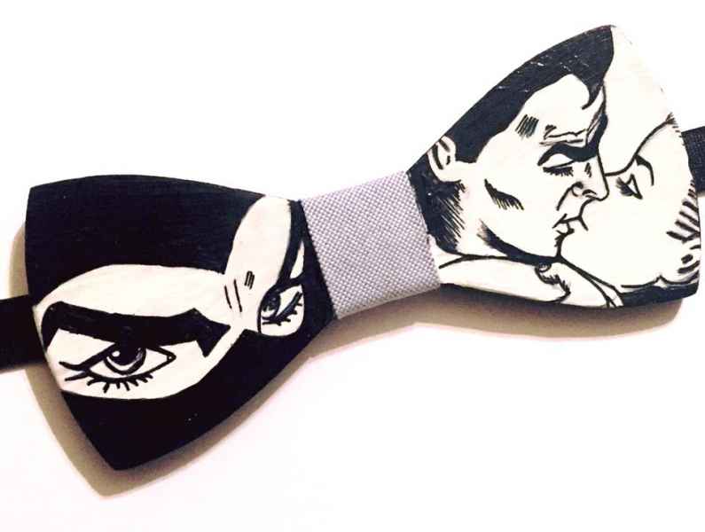 Papillon in legno Diabolik dipinto a mano